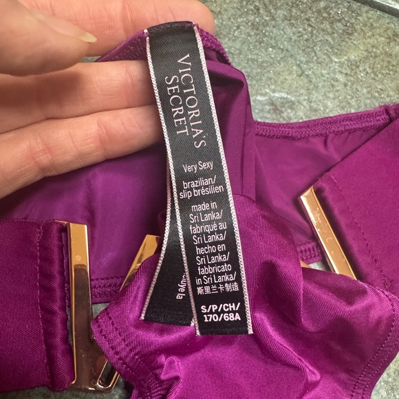 Victoria's Secret Magenta Lingerie with Metallic Accents S - Picture 2 of 4